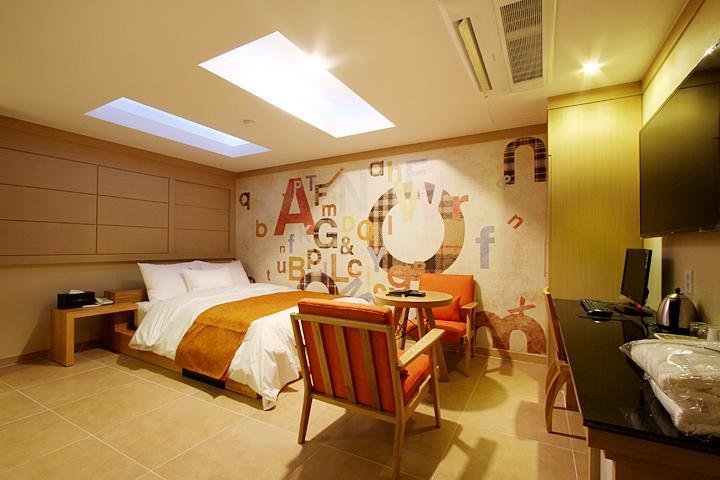 Suwon Orsay Business Hotel Bagian luar foto